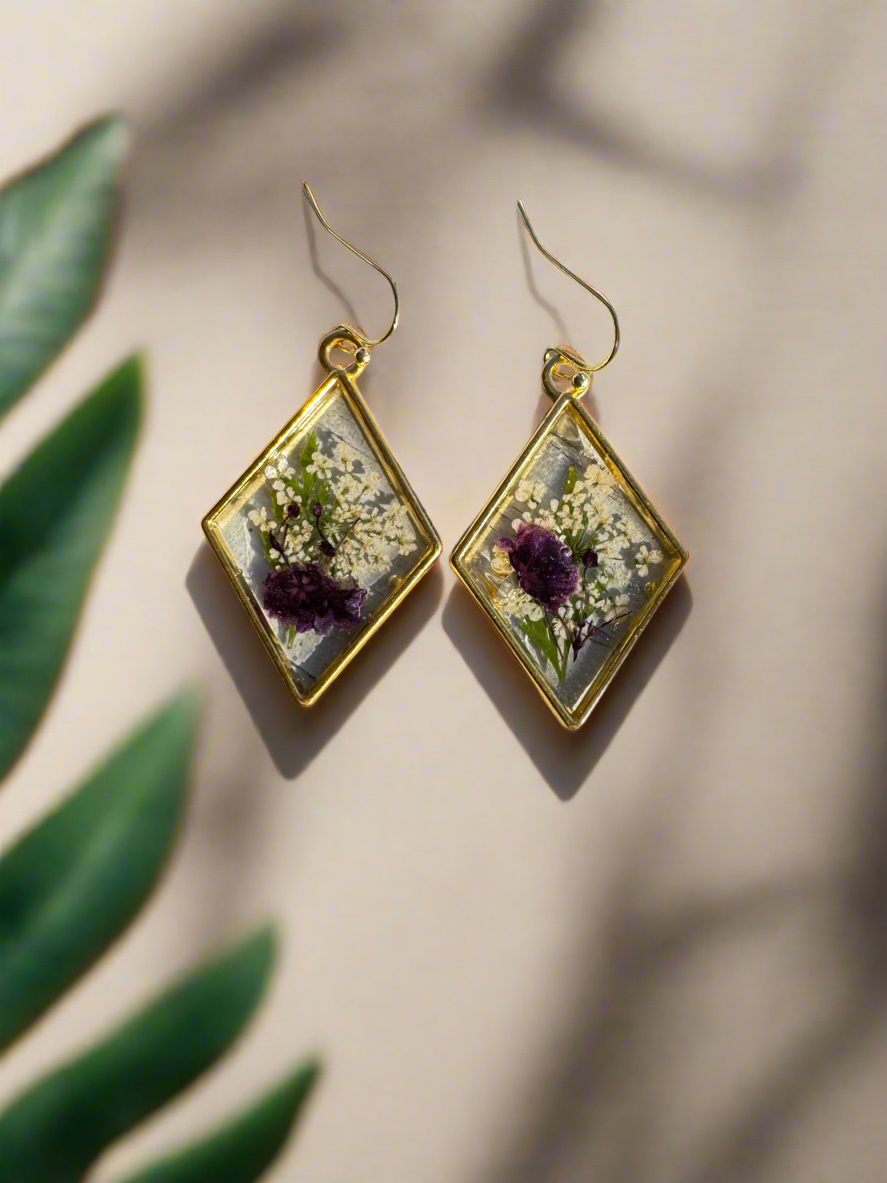 Large Gold Circle Resin Dangles